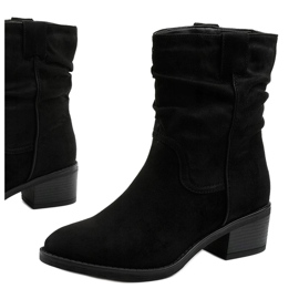 Czarne zamszowe kowbojki ocieplane Fyrelnet 1