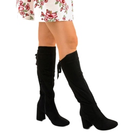 Czarne botki na słupku z eko-zamszu Shimmerfog 1