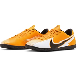 Buty piłkarskie Nike Mercurial Vapor 13 Club Ic Jr AT8169 801 żółte żółte 1