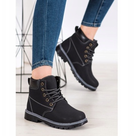 Bona Klasyczne Czarne Trapery 1