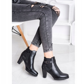 Flyfor Czarne Botki Na Obcasie 1