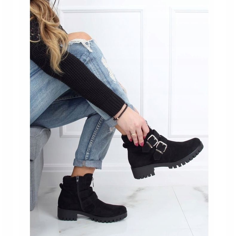 Botki na protektorze czarne XJ-30 Black 2