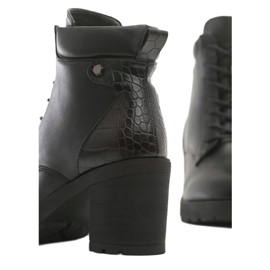 Vices 8504-1A-38-black czarne 1