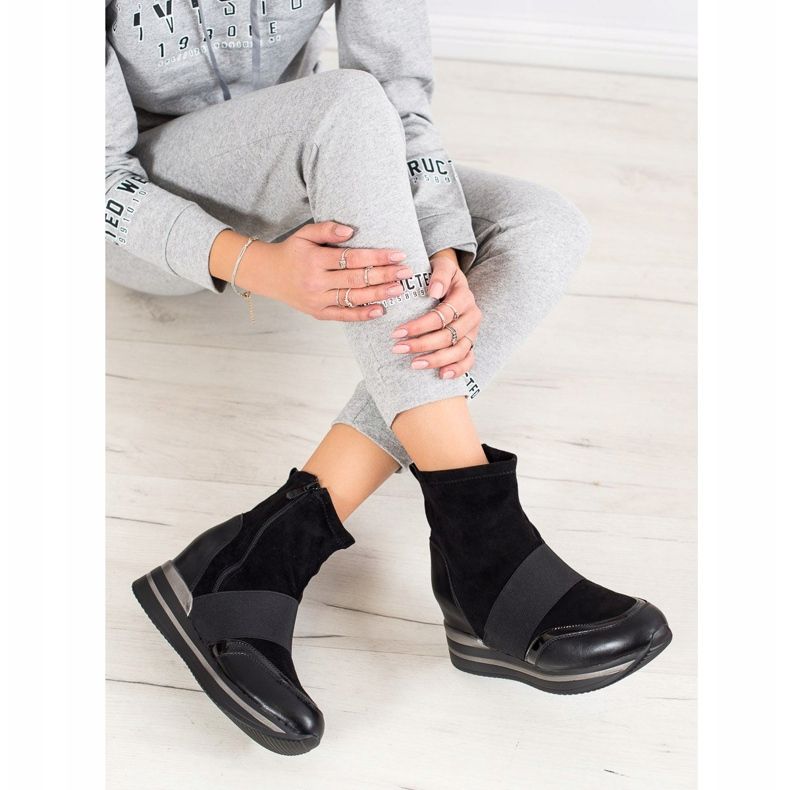 SHELOVET Modne Botki Na Koturnie czarne 1