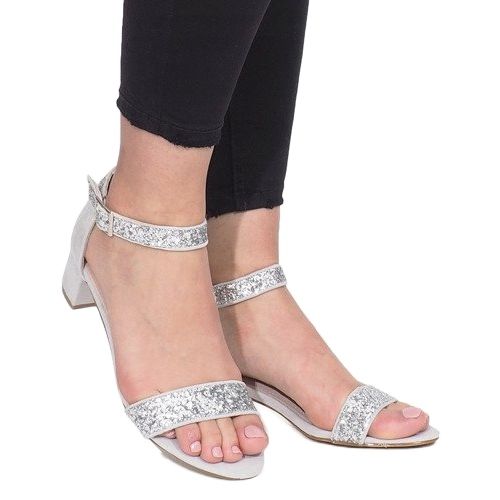 Sandałki na słupku Montana srebrny szare 2