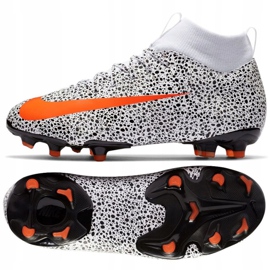 Buty piłkarskie Nike Mercurial Superfly 7 Academy CR7 FG/MG Jr CV3182-180 białe 2