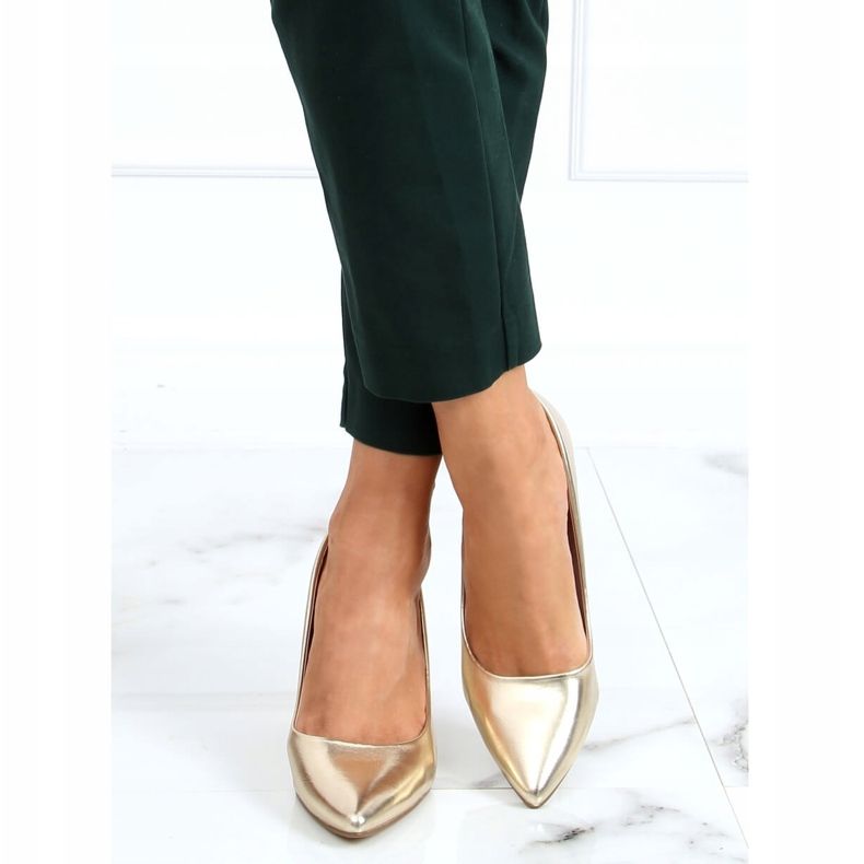 Czółenka na słupku złote NF-65P Gold złoty 2