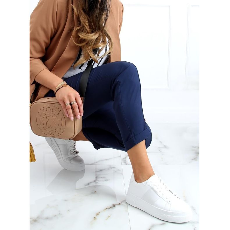 Trampki na wysokiej podeszwie białe LA133P White 2