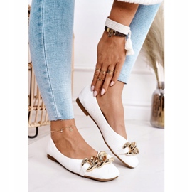 PS1 Eleganckie Pikowane Baleriny Z Łańcuchem Białe Coco 2