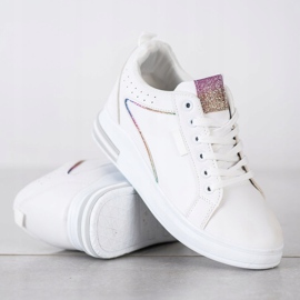 SHELOVET Białe Obuwie Z Ukrytą Koturną 1