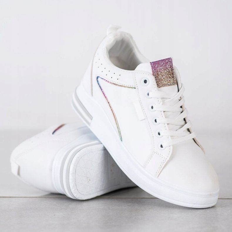 SHELOVET Białe Obuwie Z Ukrytą Koturną 1