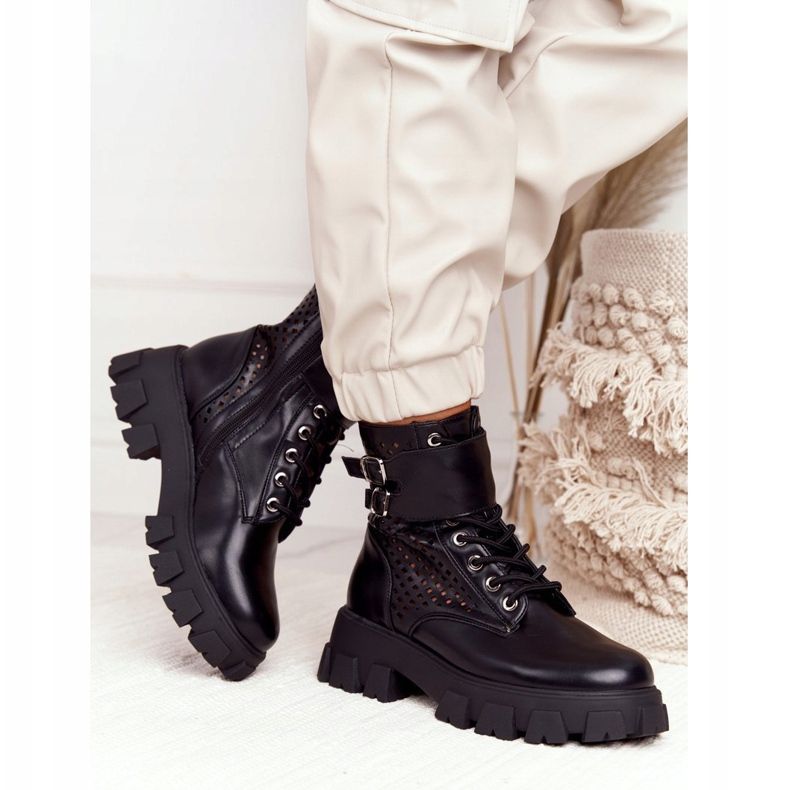 FB2 Ażurowe Botki Workery Na Platformie Czarne Blown Away 2