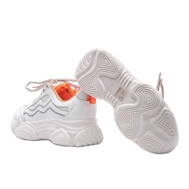 Białe sneakersy z pomarańczowymi wstawkami Jasmin 2