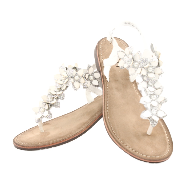 Evento Sandały damskie z perłą 20SD35-1811 białe srebrny 2