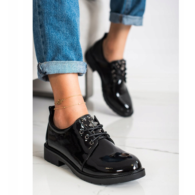 S. BARSKI Lakierowane Czarne Półbuty 1