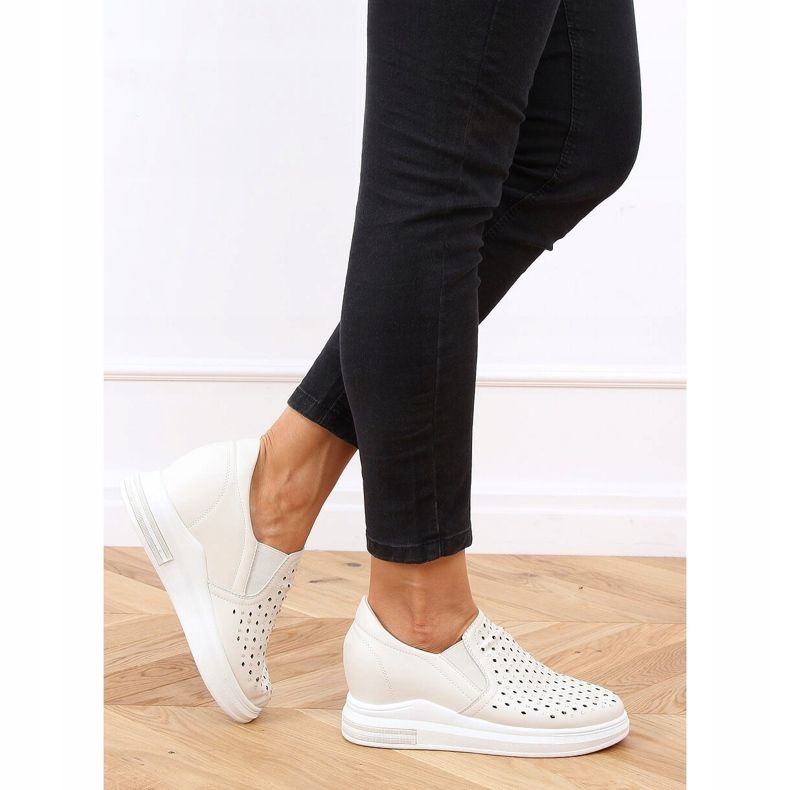 Trampki slip on na koturnie beżowe HY-251 Beige beżowy 2
