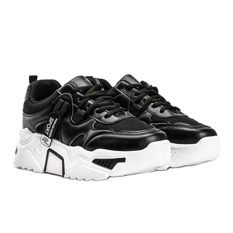 Czarne sneakersy na grubej podeszwie Cristina 1