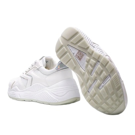 Białe sneakersy na grubej podeszwie z metalicznymi dodatkami Kenna 2