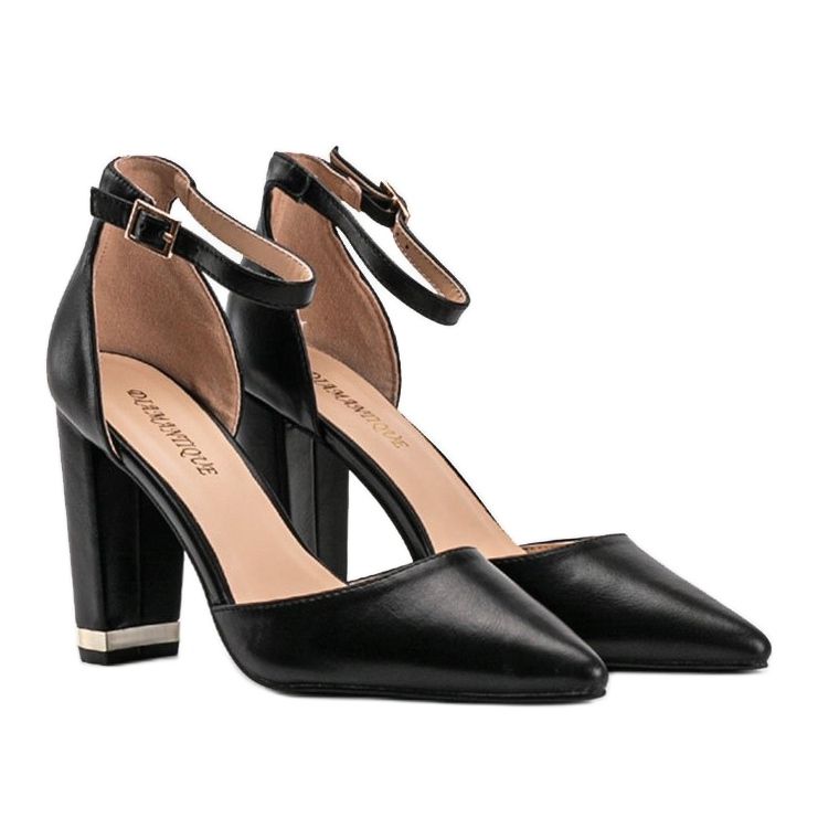 Czarne czółenka na słupku Kaelyn 1