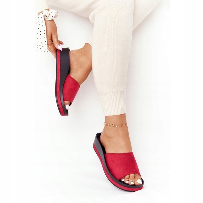 Klapki Na Koturnie Vinceza 21-17113 Czerwone czarne 1