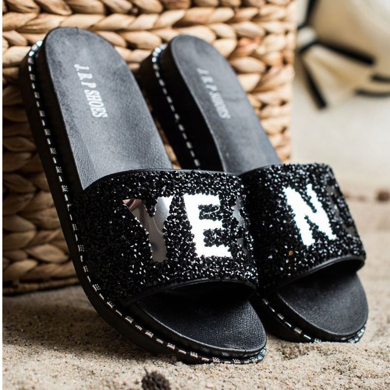 SHELOVET Modne Klapki Z Kryształkami czarne 1