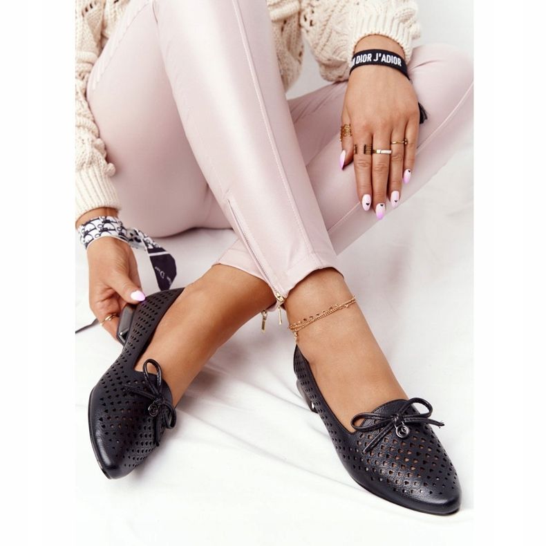 Ażurowe Mokasyny Na Srebrnym Obcasie Vinceza 21-10602 Czarne 1