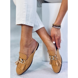 Klapki mokasyny z łańcuchem camel T501 Camel brązowe 1