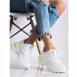 SHELOVET Sneakersy Na Platformie Z Siateczką białe 2