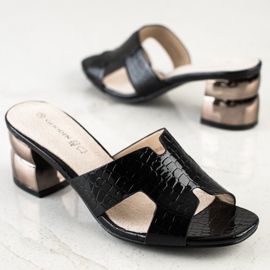 Goodin Czarne Klapki Z Ozdobnym Obcasem 1