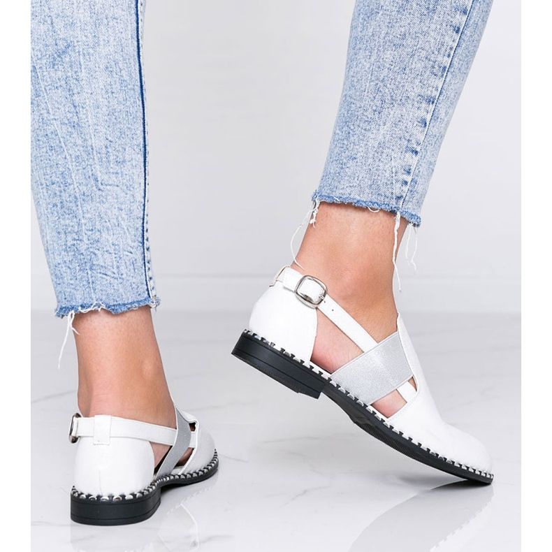 Białe błyszczące półbuty Madison Ave 1