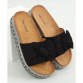 Klapki na zdobionej podeszwie czarne 7705 Black 1