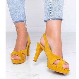 Musztardowe sandały na szpilce Big Girl żółte 1