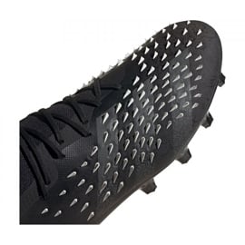 Buty piłkarskie adidas Predator Freak.1 Low Ag M Q46572 czarne czarne 3