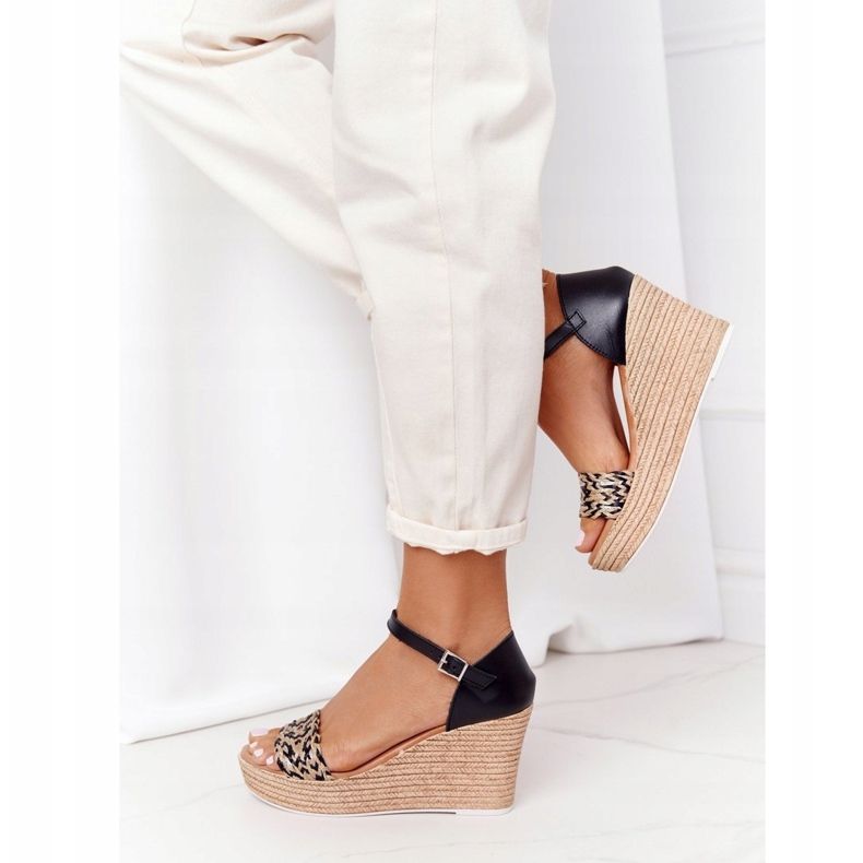 Skórzane Sandały Na Koturnie Maciejka L4869-01 Czarne 2