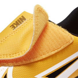 Buty piłkarskie Nike Mercurial Vapor 13 Club Ic PS(V) Jr AT8170 801 wielokolorowe żółte 3