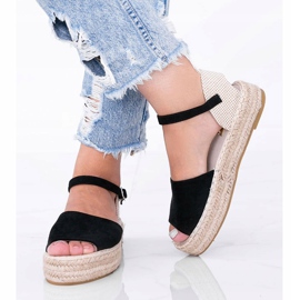 Czarne sandały na platformie Pearl River 1