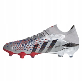 Buty piłkarskie adidas Predator Freak.1 Low Fg M FY1051 szare srebrny 1