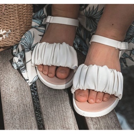 FR1 Dziecięce Sandały Na Rzep Białe Aimy 5