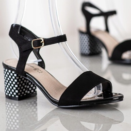 Goodin Wygodne Sandałki Na Słupku białe czarne 1