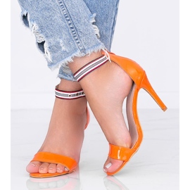 Pomarańczowe sandały na szpilce Michela 2