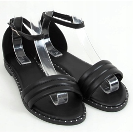 Sandałki zapinane na kostkę czarne 55-93 Black 1