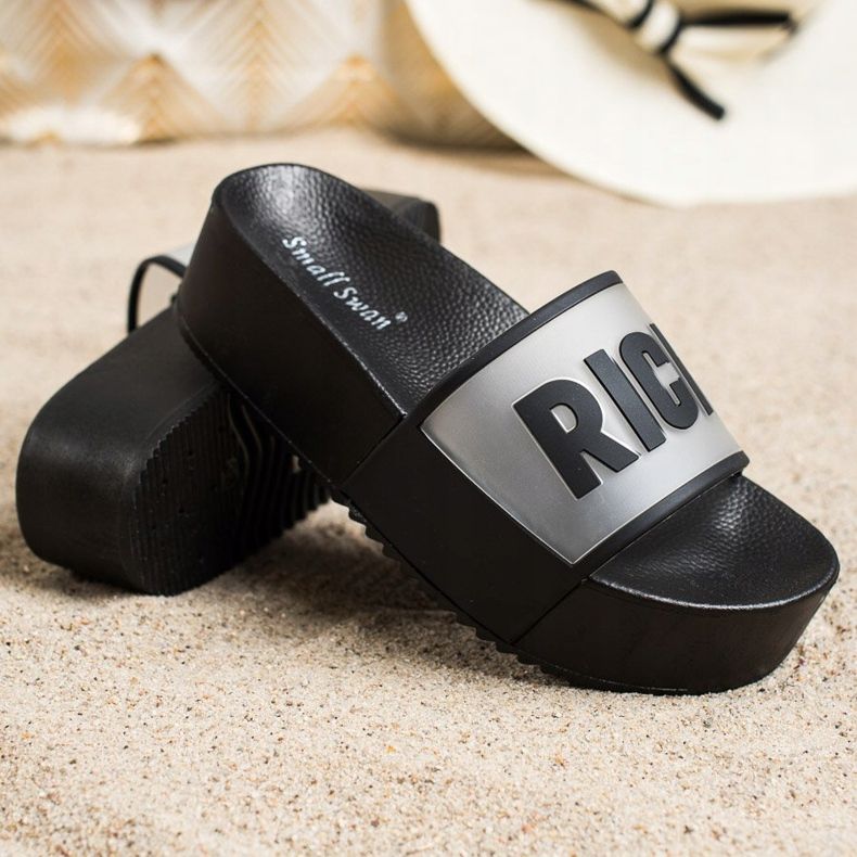 Small Swan Klapki Na Platformie Rich czarne 1