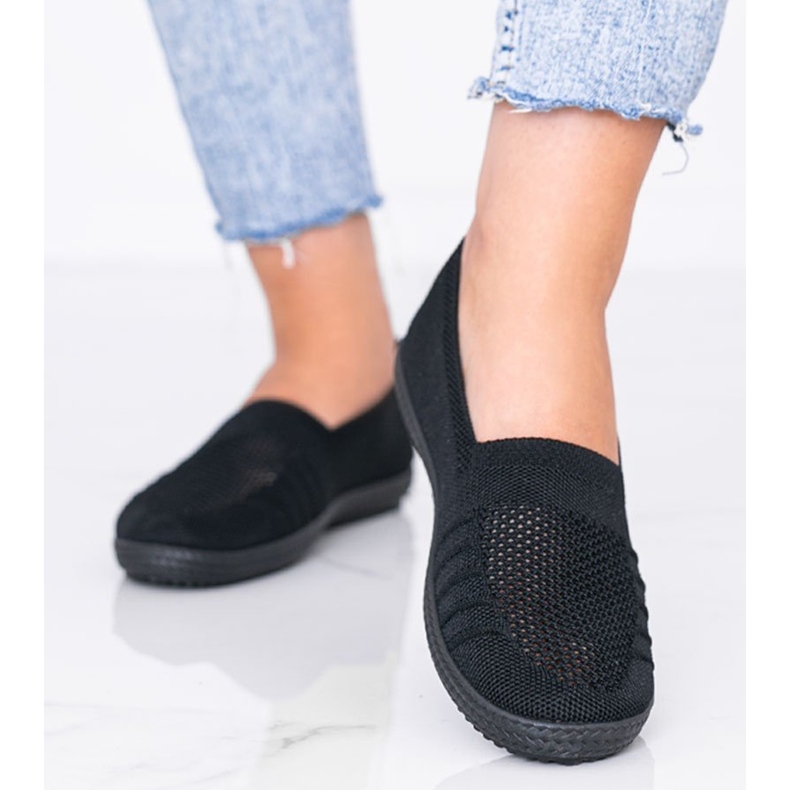 Czarne tenisówki Slip On ażurowe Deep 1