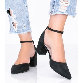 Czarne czółenka na niskim słupku Gemma 1