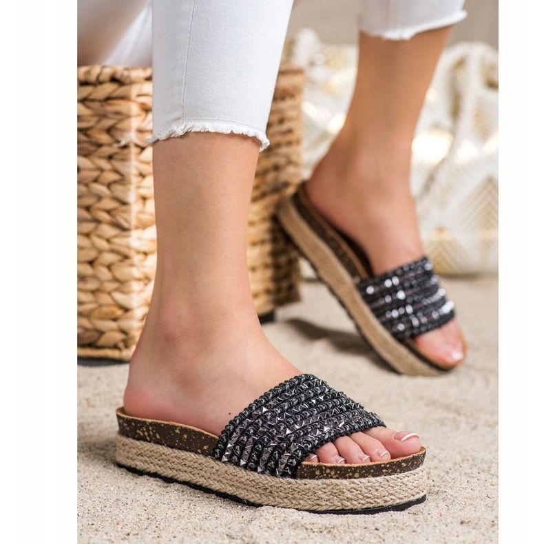 Groto Gogo Czarne Klapki Z Ćwiekami 2