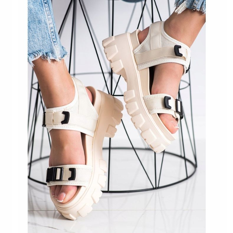 Seastar Sandały Na Platformie Z Klamrami beżowy 1