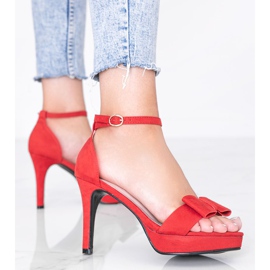 Czerwone sandały na szpilce Devi 1