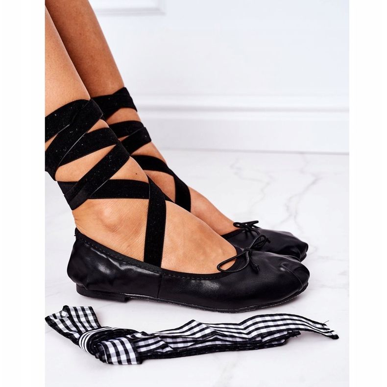 Wiązane Baleriny Lu Boo Czarne 1