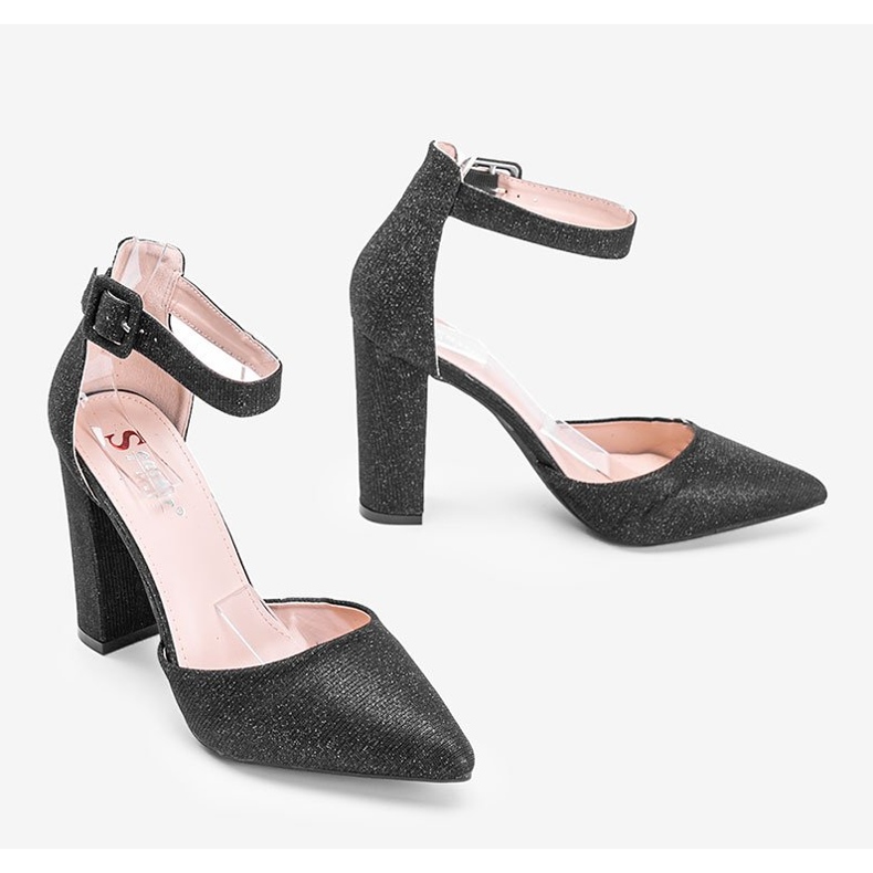 Czarne błyszczące czółenka na słupku Mily 1