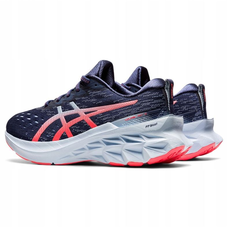 Buty do biegania Asics Novablast 2 W 1012B049 400 niebieskie 2